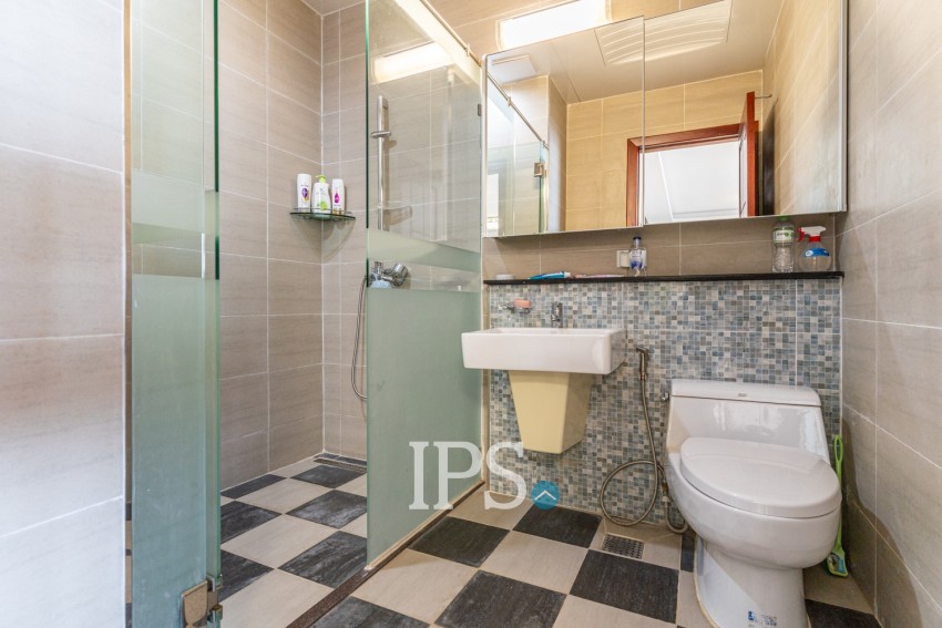 4 Bedroom Penthouse  For Sale - DeCastle Royal, BKK1, Phnom Penh