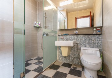 4 Bedroom Penthouse  For Sale - DeCastle Royal, BKK1, Phnom Penh thumbnail