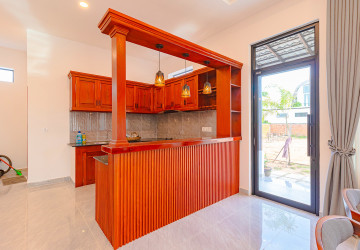 3 Bedroom Villa For Rent - Sangkat Siem Reap, Siem Reap thumbnail