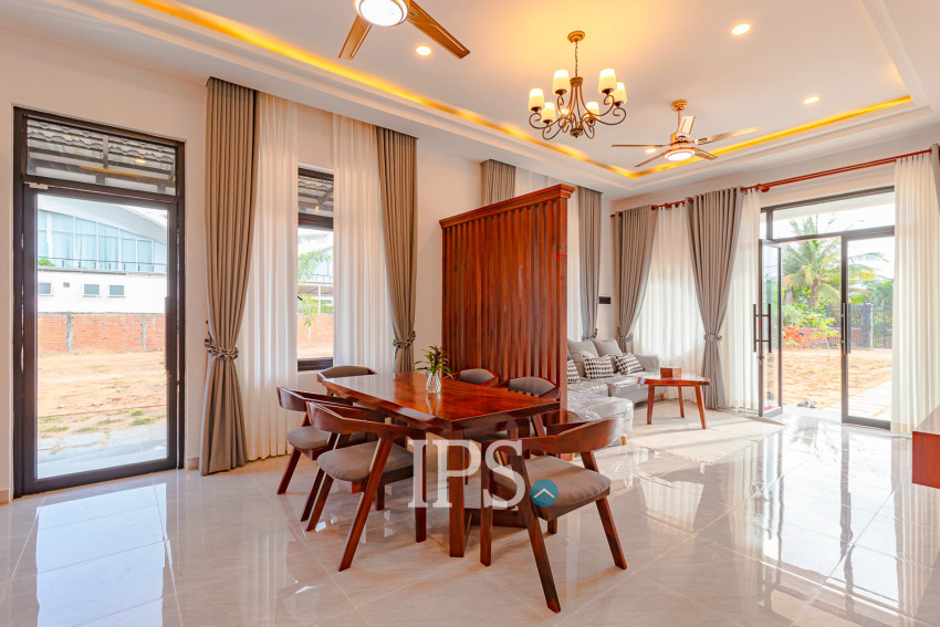3 Bedroom Villa For Rent - Sangkat Siem Reap, Siem Reap