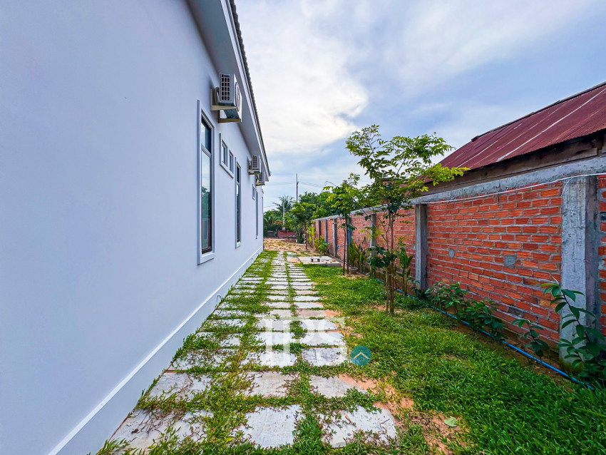 3 Bedroom Villa For Rent - Sangkat Siem Reap, Siem Reap