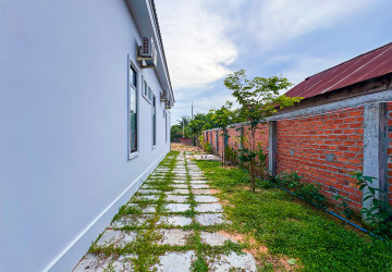 3 Bedroom Villa For Rent - Sangkat Siem Reap, Siem Reap thumbnail