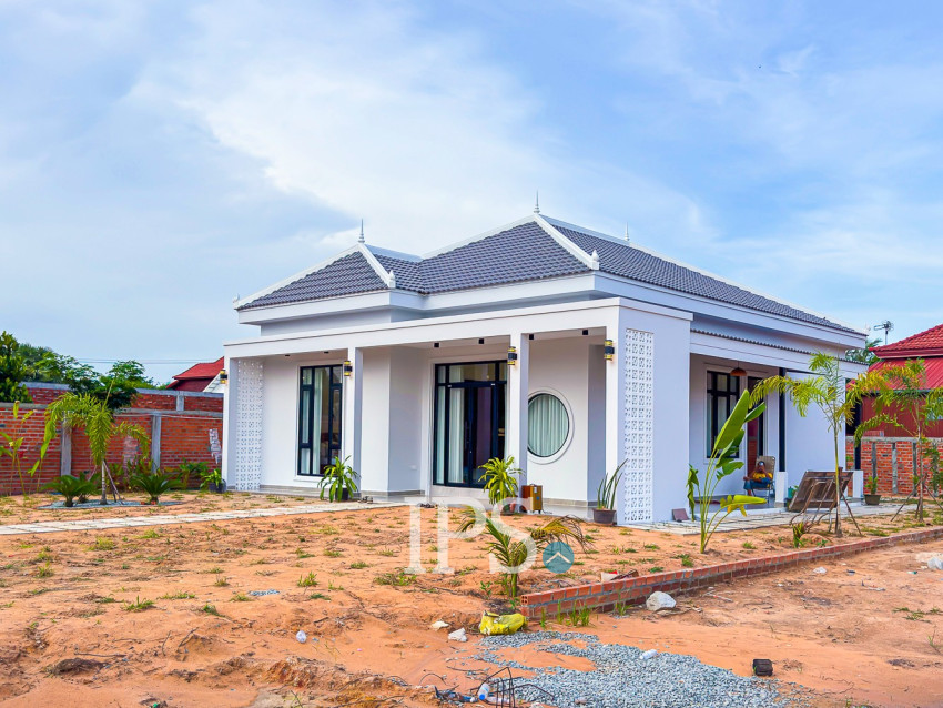3 Bedroom Villa For Rent - Sangkat Siem Reap, Siem Reap