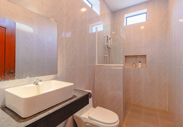 3 Bedroom Villa For Rent - Sangkat Siem Reap, Siem Reap thumbnail