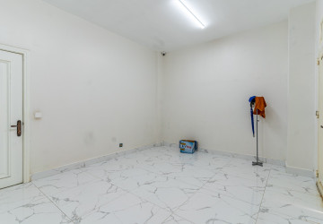 5 Bedroom Commercial Villa For Rent - Boeung Kak 1, Phnom Penh thumbnail