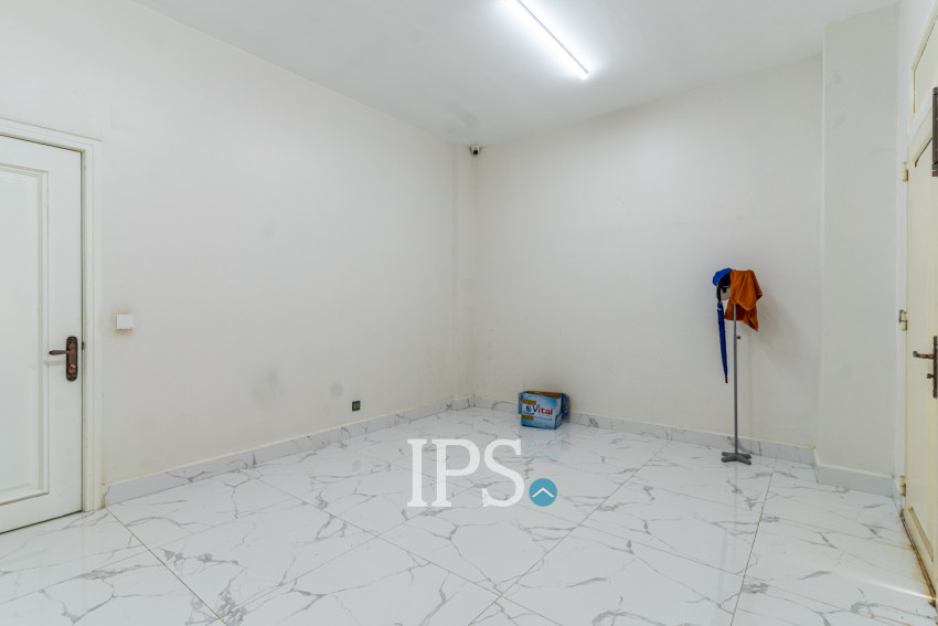 5 Bedroom Commercial Villa For Rent - Boeung Kak 1, Phnom Penh