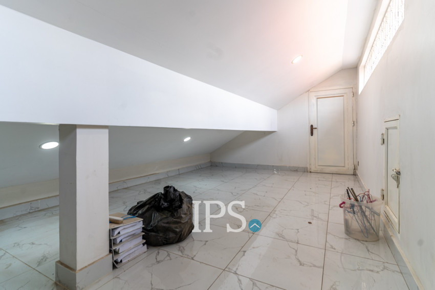 5 Bedroom Commercial Villa For Rent - Boeung Kak 1, Phnom Penh