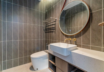 2 Bedroom Serviced Apartment For Rent - Tonle Bassac, Phnom Penh thumbnail