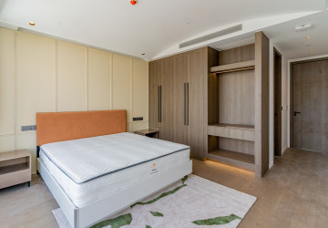 2 Bedroom Serviced Apartment For Rent - Tonle Bassac, Phnom Penh thumbnail