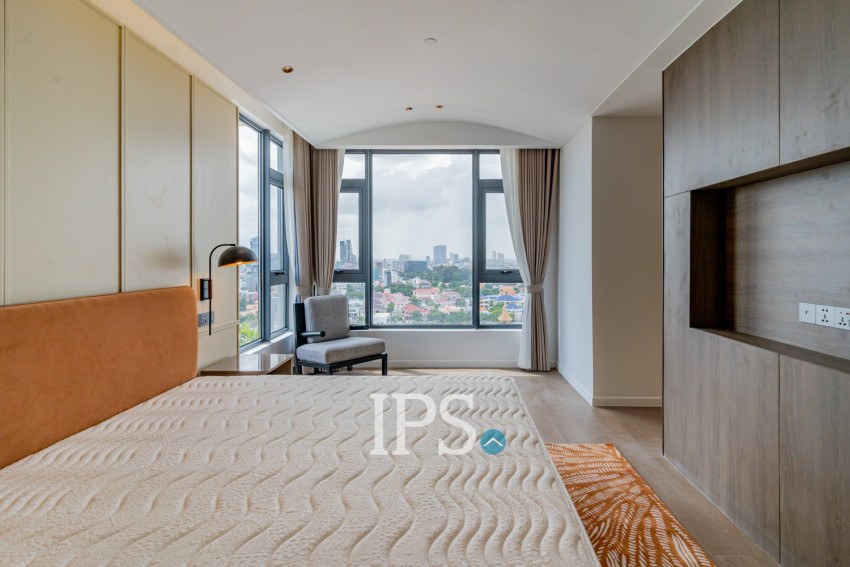 2 Bedroom Serviced Apartment For Rent - Tonle Bassac, Phnom Penh