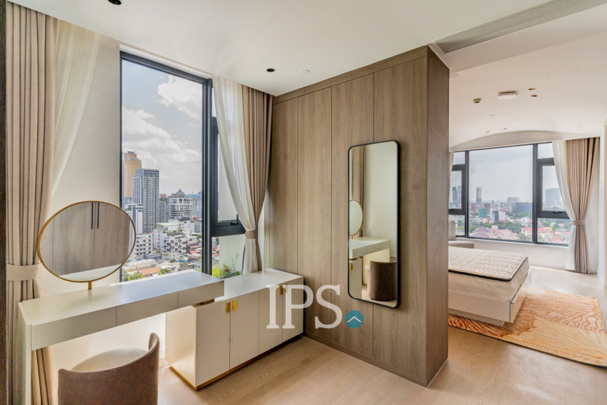 2 Bedroom Serviced Apartment For Rent - Tonle Bassac, Phnom Penh