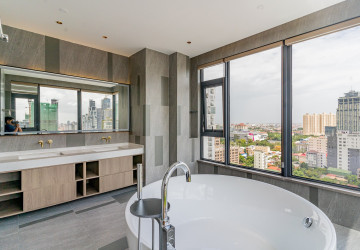 2 Bedroom Serviced Apartment For Rent - Tonle Bassac, Phnom Penh thumbnail