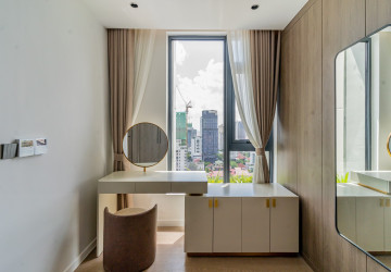 2 Bedroom Serviced Apartment For Rent - Tonle Bassac, Phnom Penh thumbnail