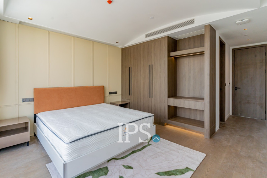 2 Bedroom Serviced Apartment For Rent - Tonle Bassac, Phnom Penh