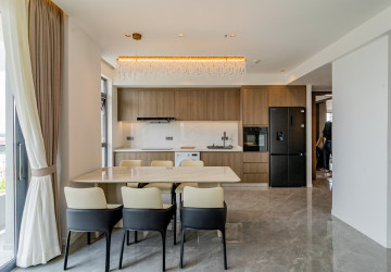 2 Bedroom Serviced Apartment For Rent - Tonle Bassac, Phnom Penh thumbnail