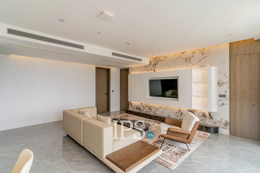 2 Bedroom Serviced Apartment For Rent - Tonle Bassac, Phnom Penh