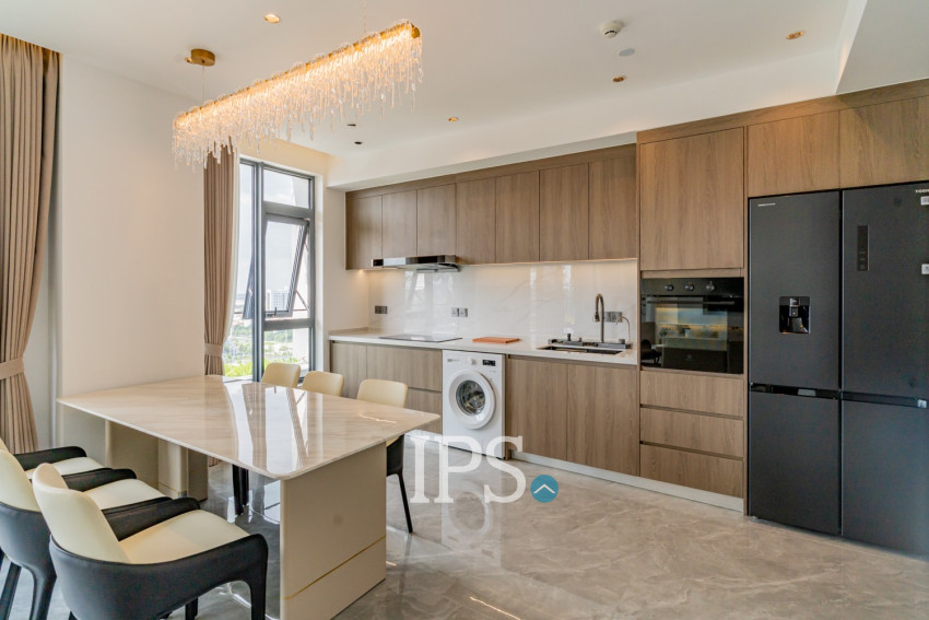 2 Bedroom Serviced Apartment For Rent - Tonle Bassac, Phnom Penh