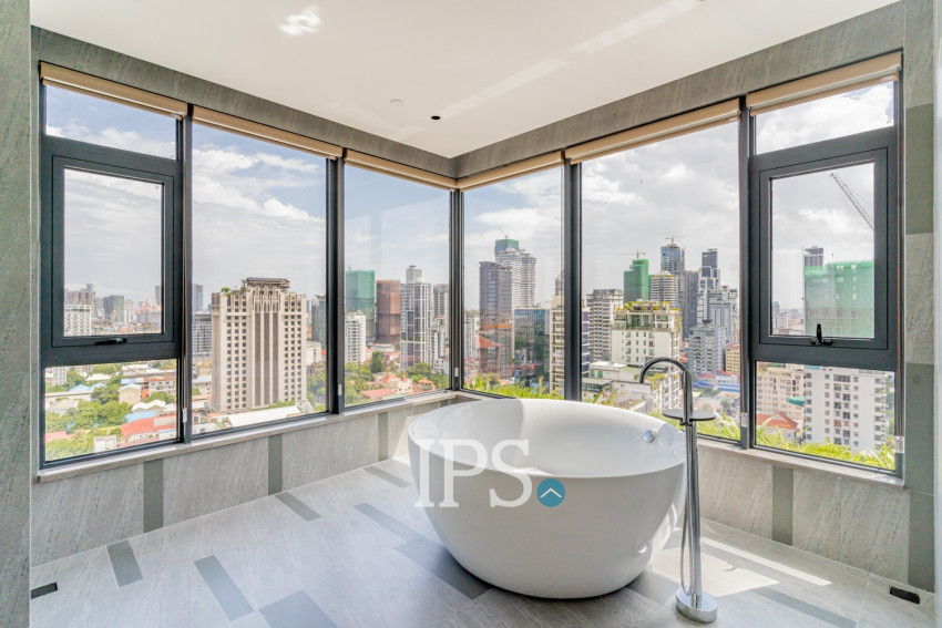 3 Bedroom Penthouse Serviced Apartment For Rent - Tonle Bassac, Phnom Penh