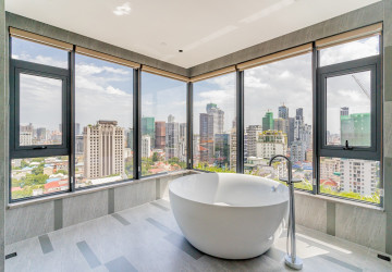 3 Bedroom Penthouse Serviced Apartment For Rent - Tonle Bassac, Phnom Penh thumbnail