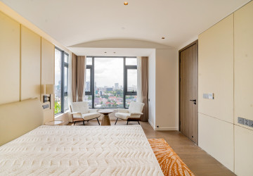 3 Bedroom Penthouse Serviced Apartment For Rent - Tonle Bassac, Phnom Penh thumbnail