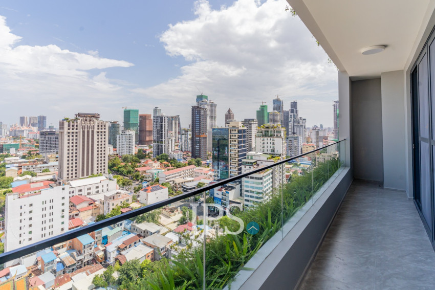 3 Bedroom Penthouse Serviced Apartment For Rent - Tonle Bassac, Phnom Penh