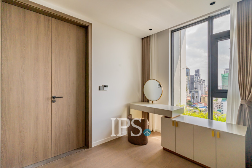 3 Bedroom Penthouse Serviced Apartment For Rent - Tonle Bassac, Phnom Penh