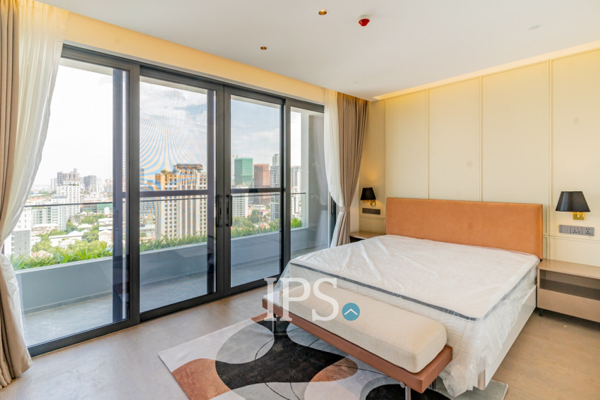 3 Bedroom Penthouse Serviced Apartment For Rent - Tonle Bassac, Phnom Penh