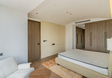 3 Bedroom Penthouse Serviced Apartment For Rent - Tonle Bassac, Phnom Penh thumbnail