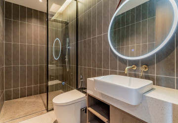 3 Bedroom Penthouse Serviced Apartment For Rent - Tonle Bassac, Phnom Penh thumbnail