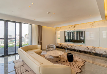 3 Bedroom Penthouse Serviced Apartment For Rent - Tonle Bassac, Phnom Penh thumbnail