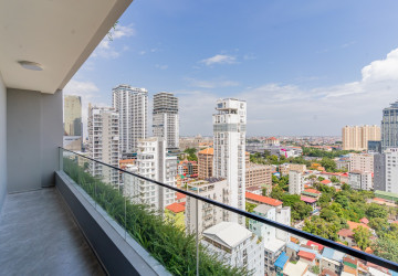 3 Bedroom Penthouse Serviced Apartment For Rent - Tonle Bassac, Phnom Penh thumbnail