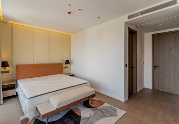 3 Bedroom Penthouse Serviced Apartment For Rent - Tonle Bassac, Phnom Penh thumbnail