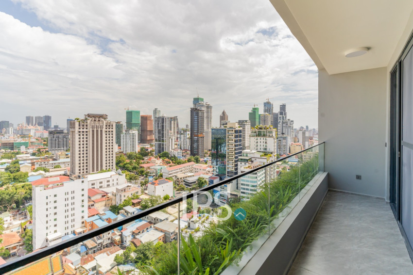 3 Bedroom Penthouse Serviced Apartment For Rent - Tonle Bassac, Phnom Penh