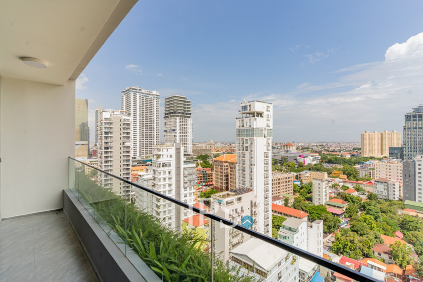 3 Bedroom Penthouse Serviced Apartment For Rent - Tonle Bassac, Phnom Penh