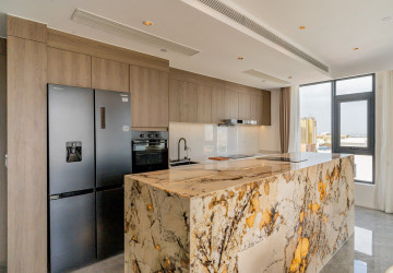 3 Bedroom Penthouse Serviced Apartment For Rent - Tonle Bassac, Phnom Penh thumbnail