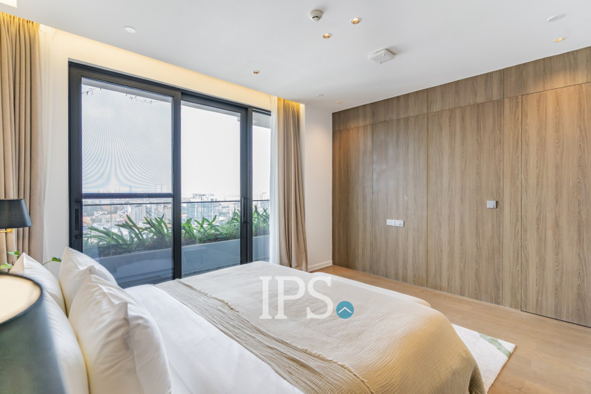 3 Bedroom Serviced Penthouse For Rent - Tonle Bassac, Phnom Penh