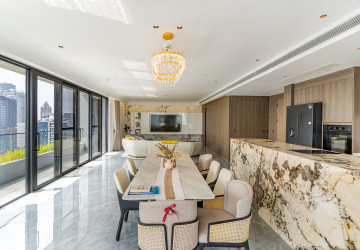 3 Bedroom Serviced Penthouse For Rent - Tonle Bassac, Phnom Penh thumbnail