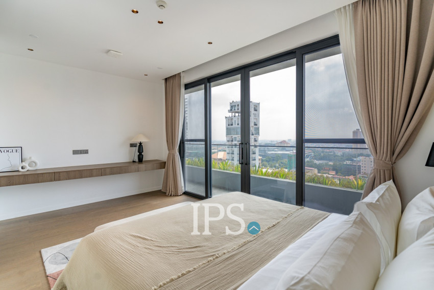 3 Bedroom Serviced Penthouse For Rent - Tonle Bassac, Phnom Penh