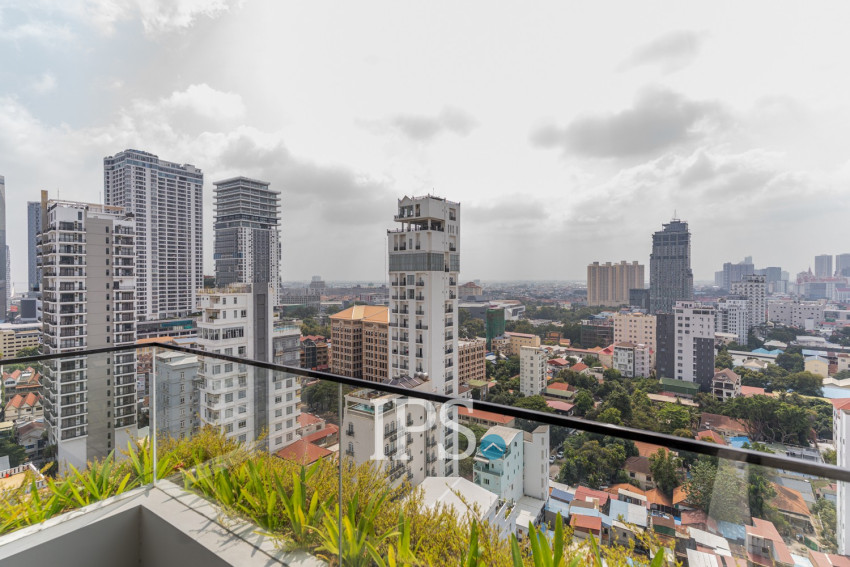 3 Bedroom Serviced Penthouse For Rent - Tonle Bassac, Phnom Penh