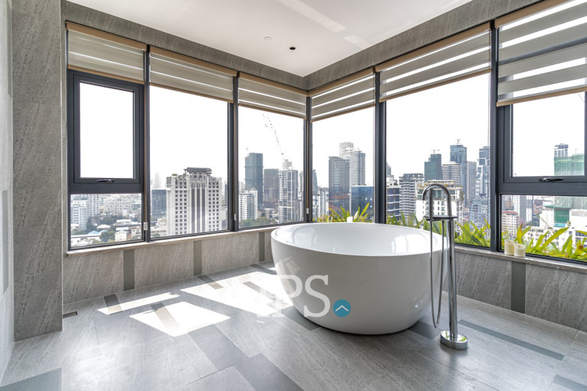 3 Bedroom Serviced Penthouse For Rent - Tonle Bassac, Phnom Penh