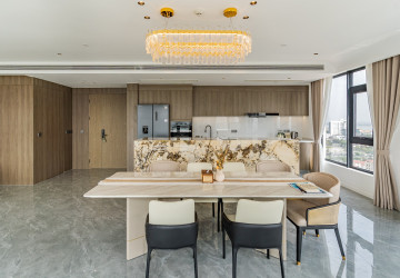 3 Bedroom Serviced Penthouse For Rent - Tonle Bassac, Phnom Penh thumbnail