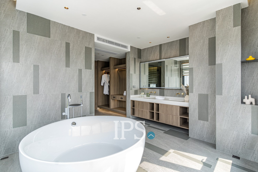 3 Bedroom Serviced Penthouse For Rent - Tonle Bassac, Phnom Penh - Image 30