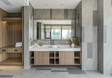 3 Bedroom Serviced Penthouse For Rent - Tonle Bassac, Phnom Penh thumbnail