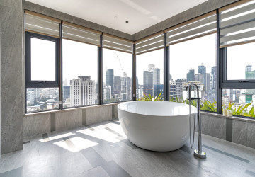 3 Bedroom Serviced Penthouse For Rent - Tonle Bassac, Phnom Penh thumbnail