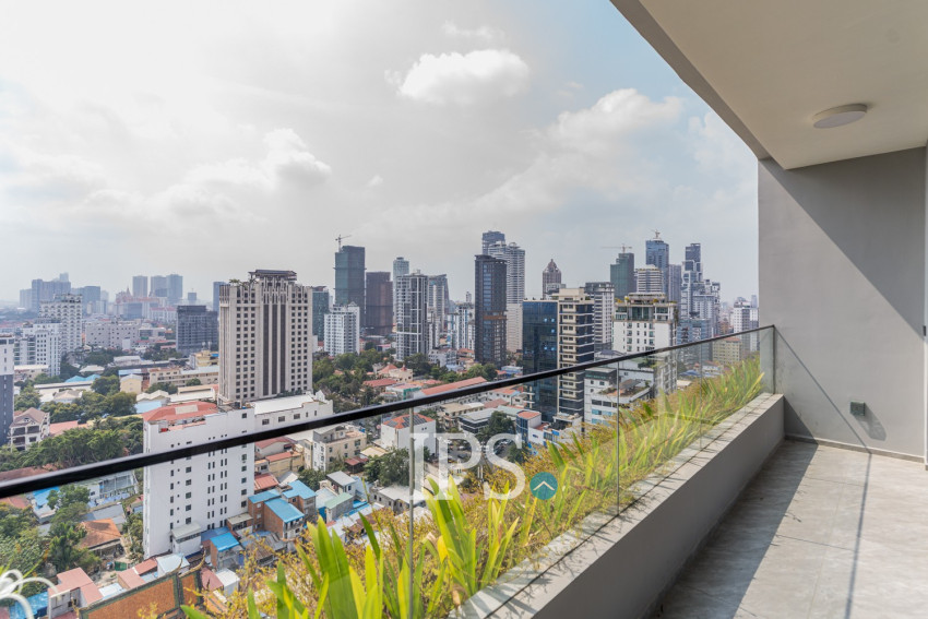 3 Bedroom Serviced Penthouse For Rent - Tonle Bassac, Phnom Penh