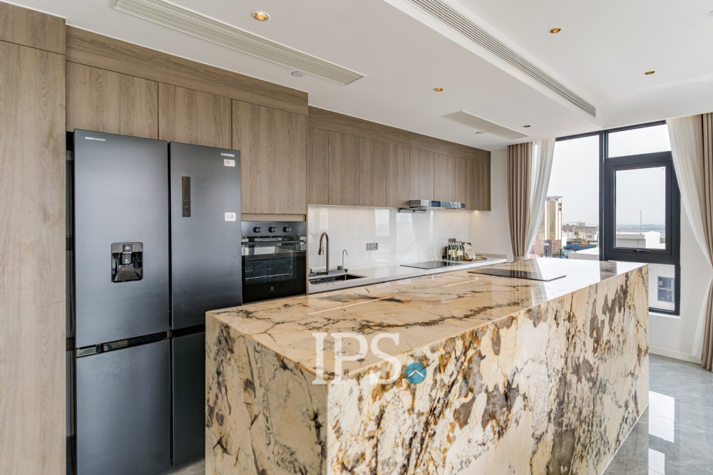 3 Bedroom Serviced Penthouse For Rent - Tonle Bassac, Phnom Penh - Image 11