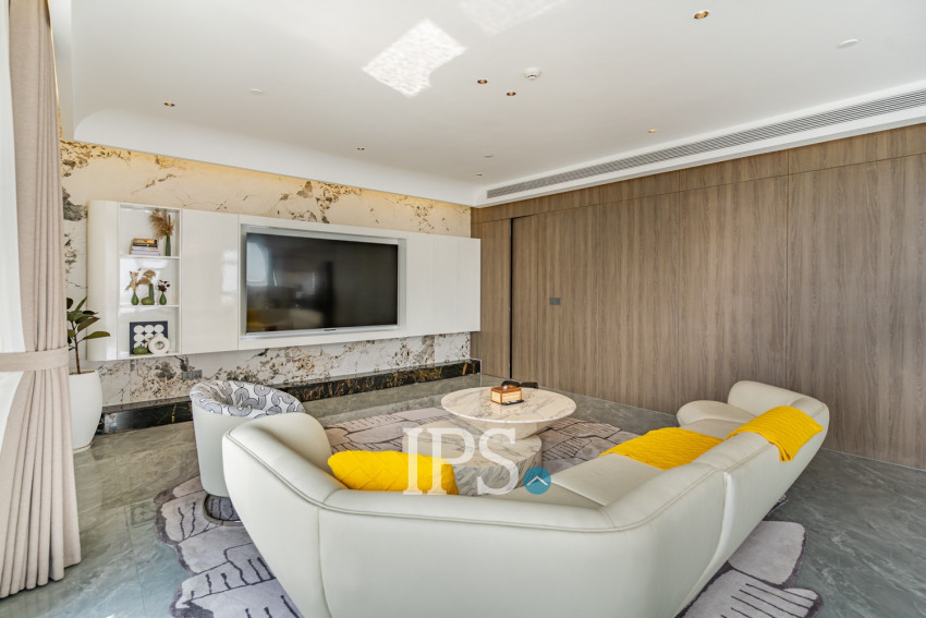 3 Bedroom Serviced Penthouse For Rent - Tonle Bassac, Phnom Penh