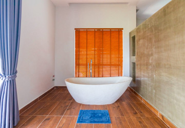 4 Bedroom Villa For Rent - Chreav, Siem Reap thumbnail