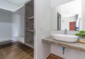 4 Bedroom Villa For Rent - Chreav, Siem Reap thumbnail