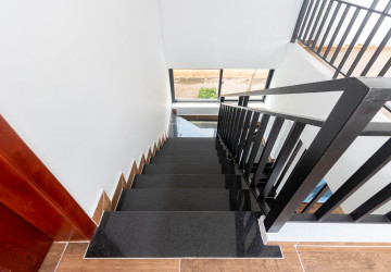 4 Bedroom Villa For Rent - Chreav, Siem Reap thumbnail